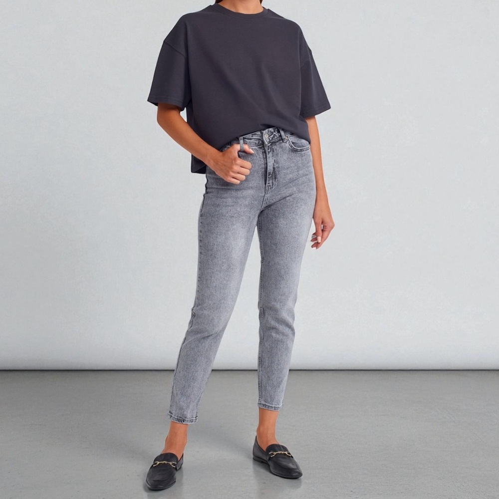 Dilvin Grey Snow Wash‎ Mom Jean High Rise Ankle Gray Denim 100% Cotton Size 2